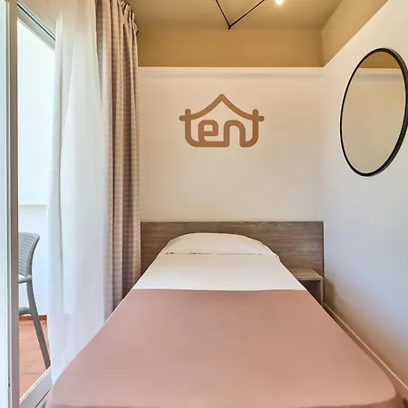 Hotel Tent